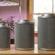 Filtros de carvão ativado Master Plants em diferentes tamanhos para cultivo indoor, usados para eliminar odores e manter o controle do ar em estufas grow.